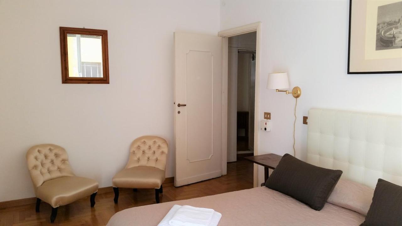 Vatican Suites Happy Holidays Roma Eksteriør bilde